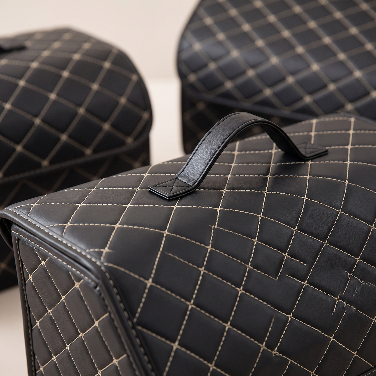 Quilted PU leather detail